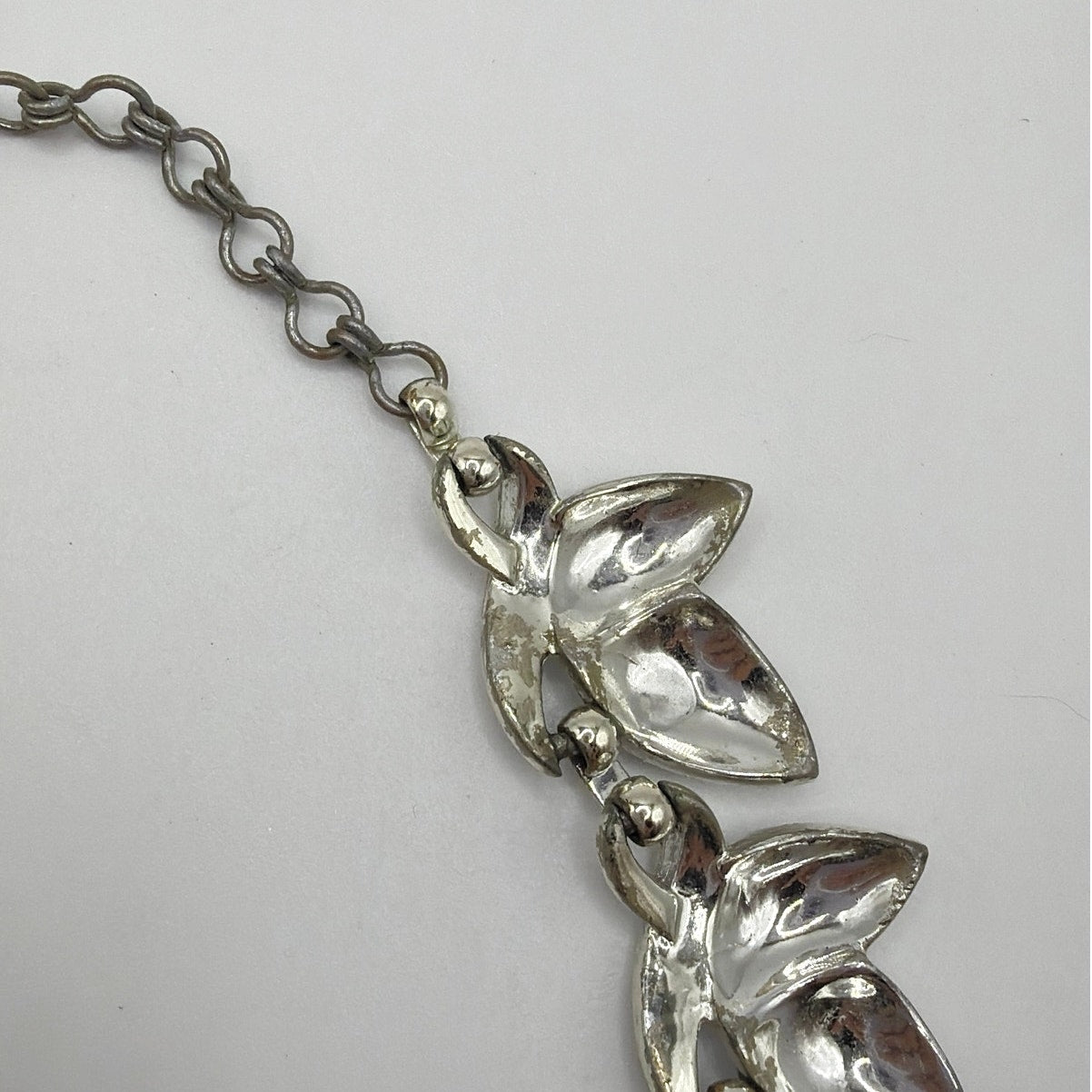 Vintage H&S Signed Silver Tone Leaves Necklace 18”