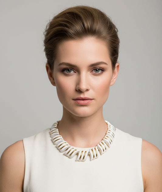 Vintage Coro White and Gold Tone Necklace 16”