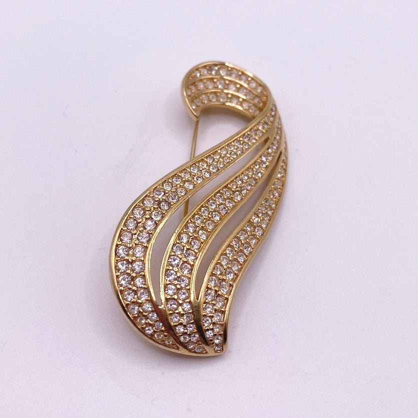 Swarovski Signed Crystals Vintage Brooch 2.5” Gold Tone