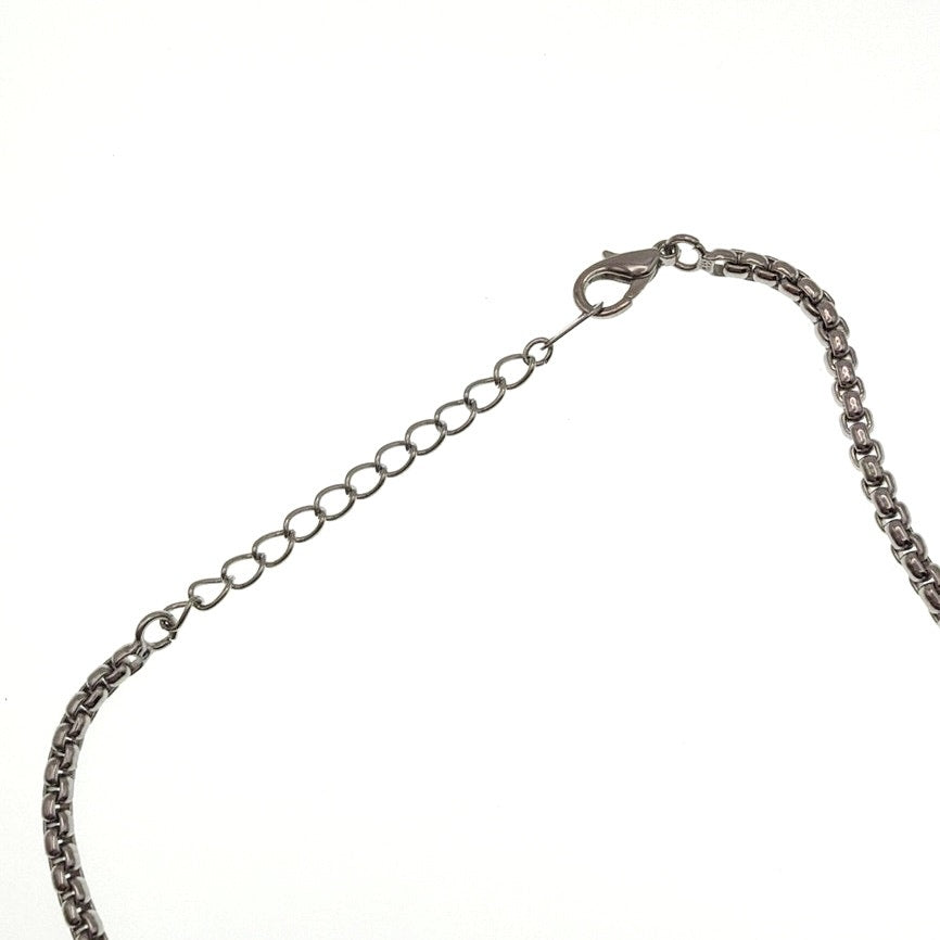 Vintage Silver Tone Retro Style Necklace With Topaz Tone Cubic Zirconia 18”