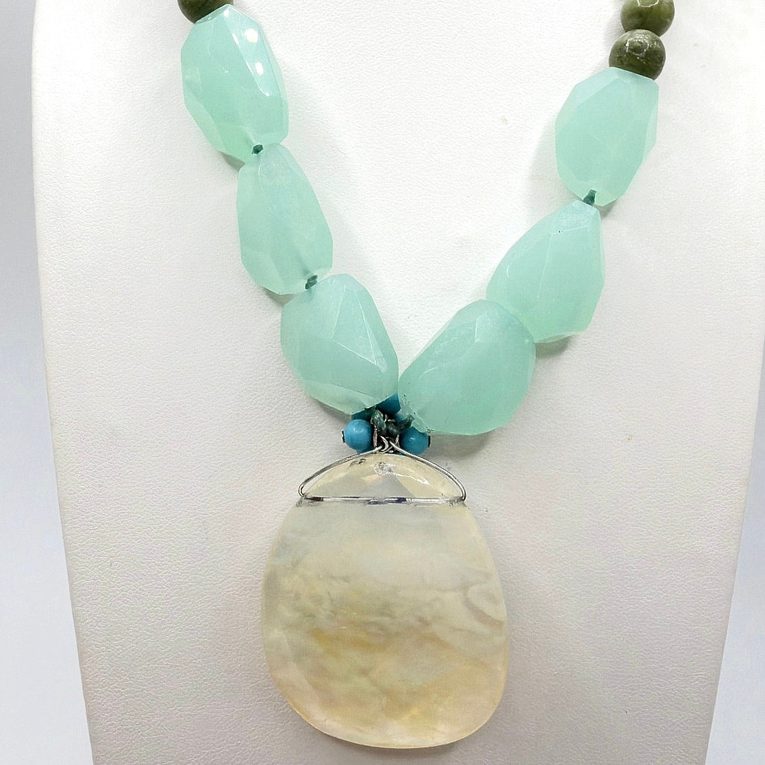 Vintage Handmade Gemstones Necklace Chalcedony Agate and Opaline Pendant 16”