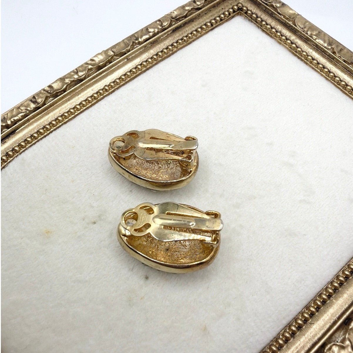 Vintage Clip On Full Rhinestones Earrings On Gold Tone