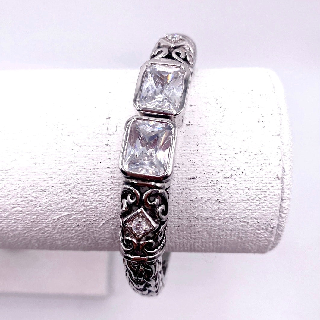 Beautiful Silver Plated Cuff Floral Decoration Sparkly CZ