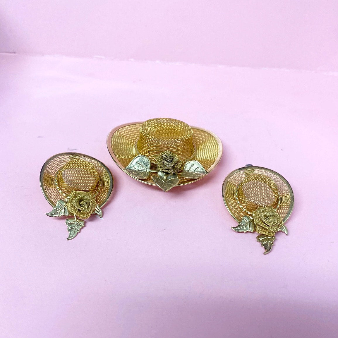 Mesh Metal Hat Pin And Earrings Studs Set
