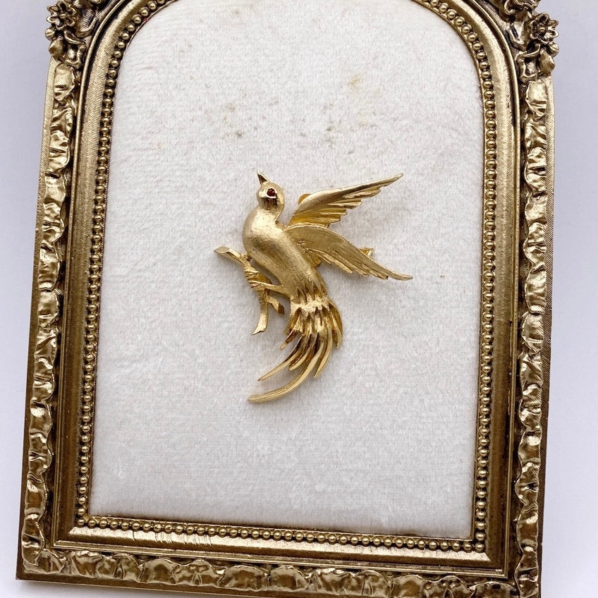 Pell Signed Flying Bird Vintage Brooch Gold Tone