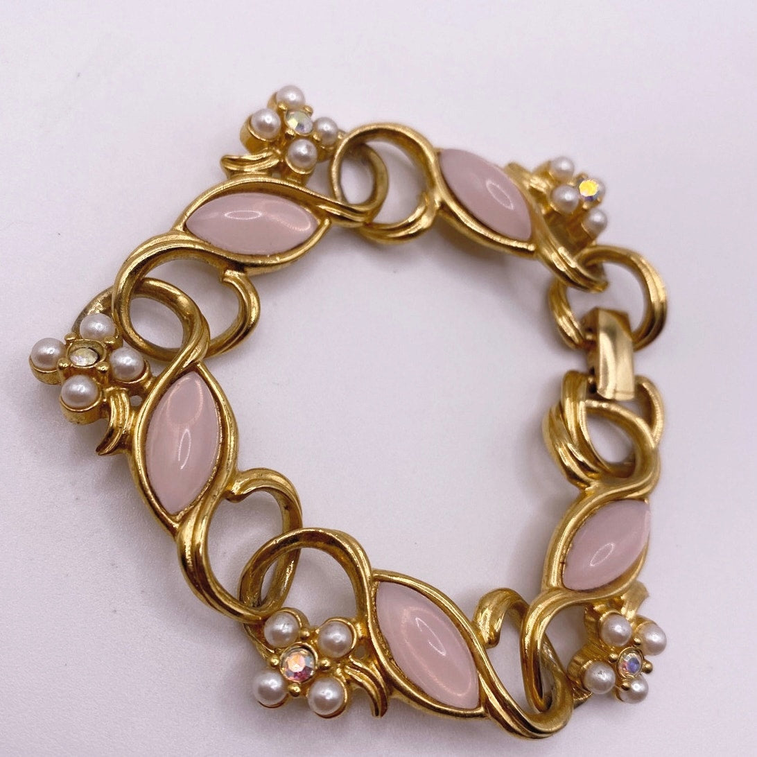 Crown Trifari Vintage Bracelet Pink Lucite Stone and Faux Pearl 7”