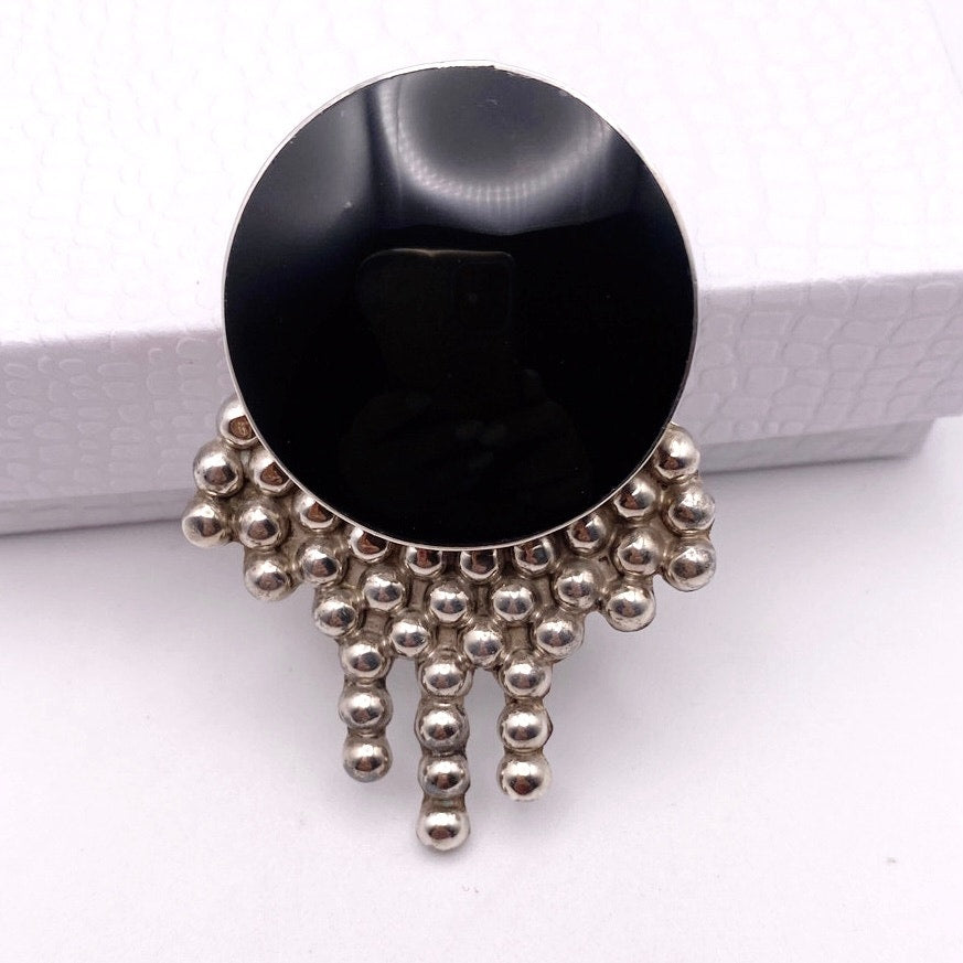 Taxco Mexico Sterling Silver Brooch With 1 inch Onyx Polished Stone 30.19 gr