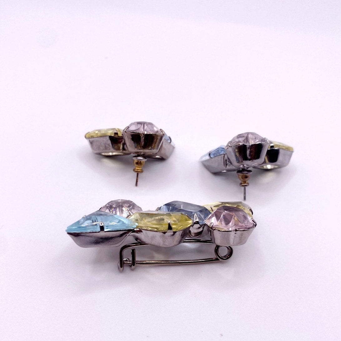 Vntg Molded Glass Stones in Shapes Heart Triangle Rectangle Earrings and Brooch