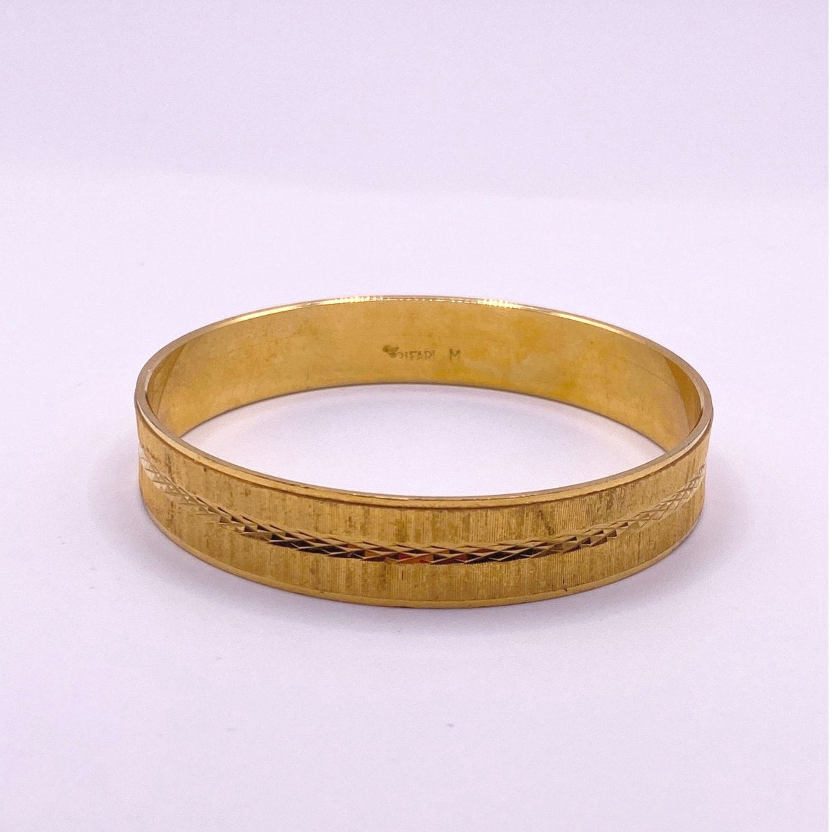Vintage Trifari Diamond Cut Design Bangle Bracelet 7”