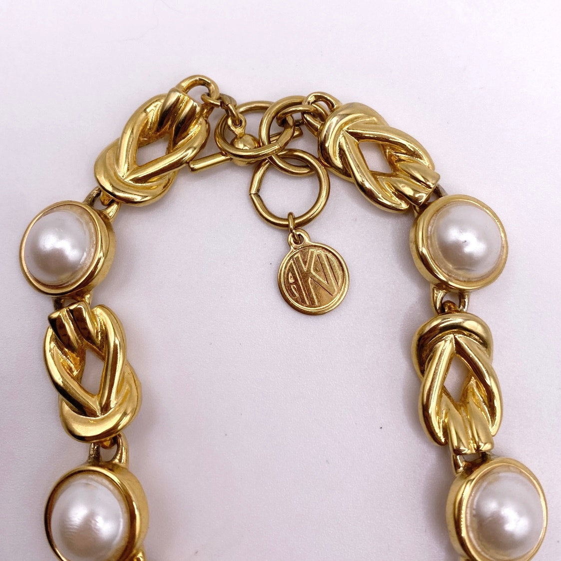 Anne Klein Vintage Faux Pearl Cabochon Gold Tone Necklace 16"