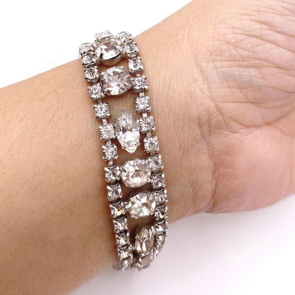 Vintage Silver Tone and Rhinestones Bracelet Size 7"