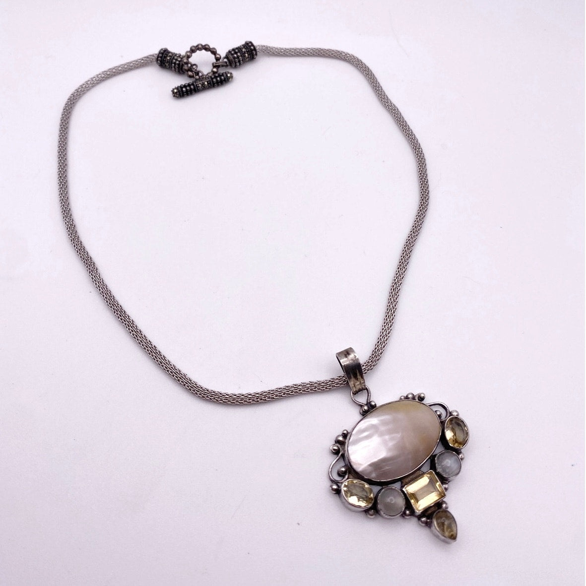 Sterling Silver And Mother of Pearl Exquisite Pendant Necklace