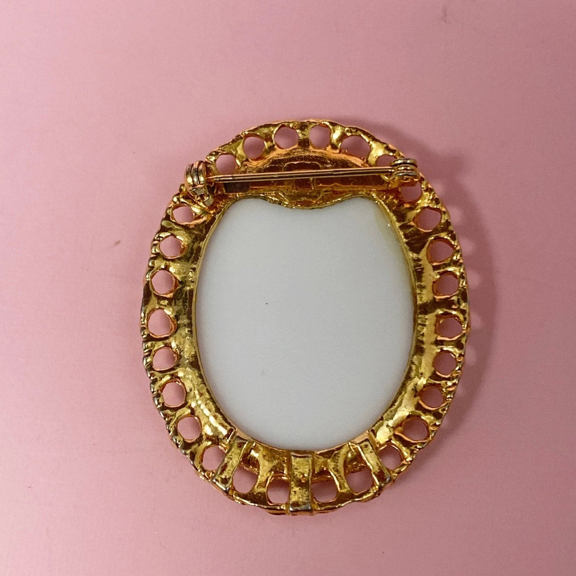 Vintage Hand Painted floral Pin