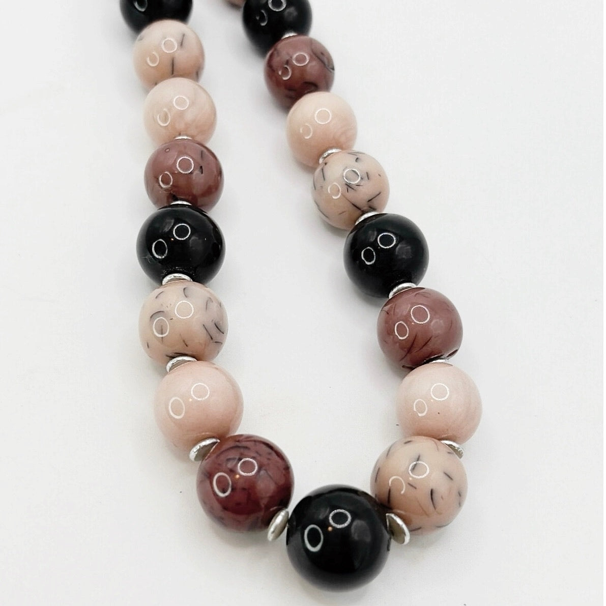 Vintage Lucite Confetti 12mm Beads Necklace 16”