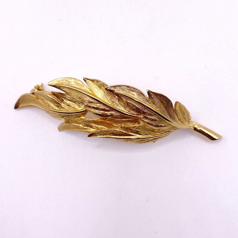 Vintage Mid Century Gold Tone Leaf Brooch 3”