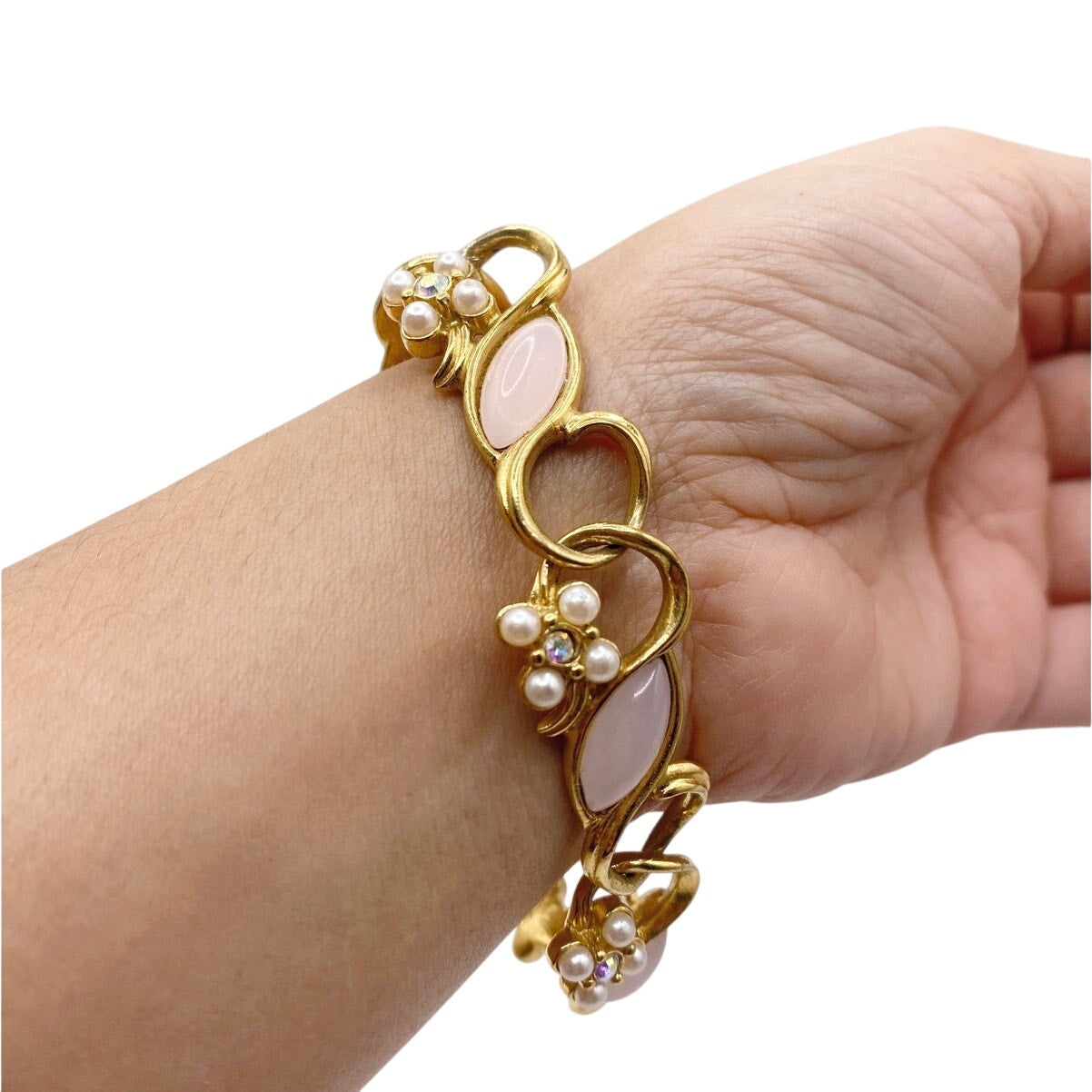 Crown Trifari Vintage Bracelet Pink Lucite Stone and Faux Pearl 7”