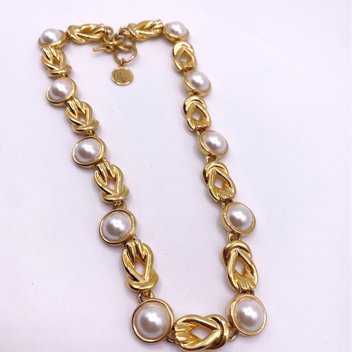 Anne Klein Vintage Faux Pearl Cabochon Gold Tone Necklace 16"