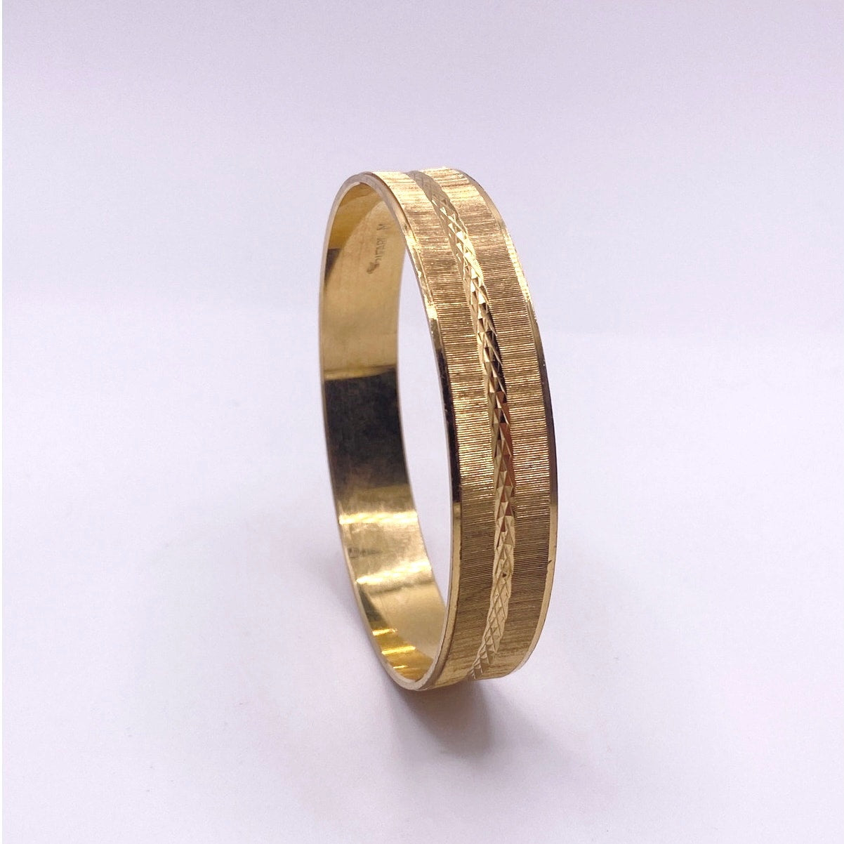 Vintage Trifari Diamond Cut Design Bangle Bracelet 7”