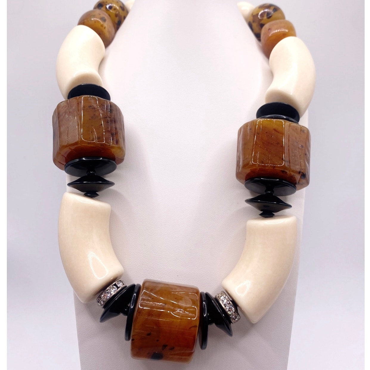 VNTG Chunky Carnelian Amber and Vegetable Ivory Necklace 16”