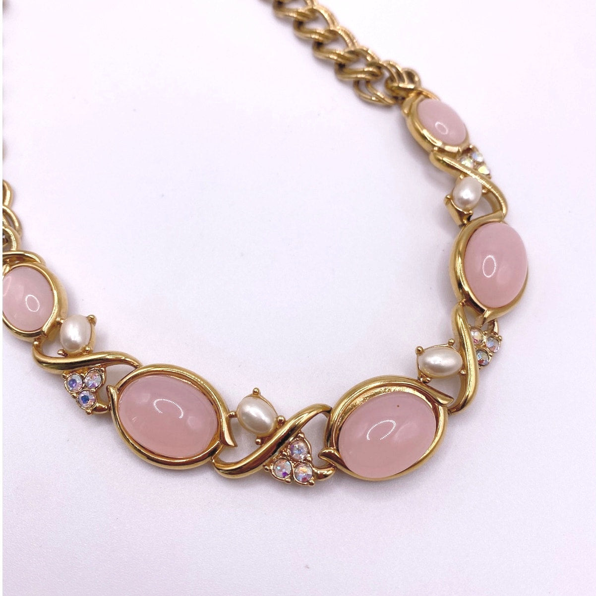 Trifari Vintage Necklace With Soft Pink Lucite Cabochons Stones