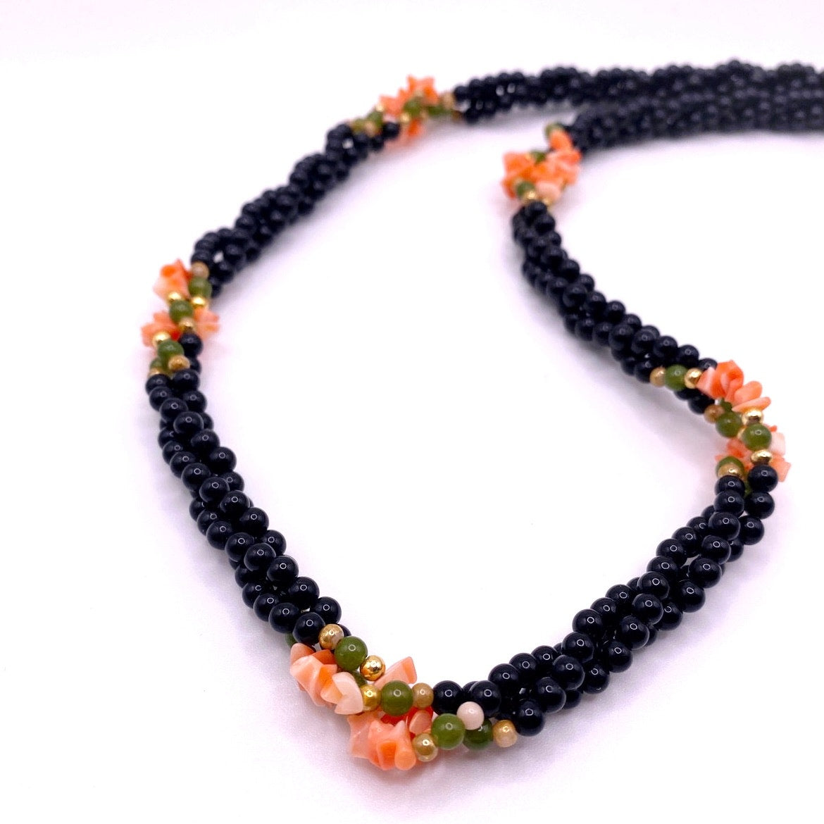 Vtg Three Strands Necklace with Onyx And coral Beads