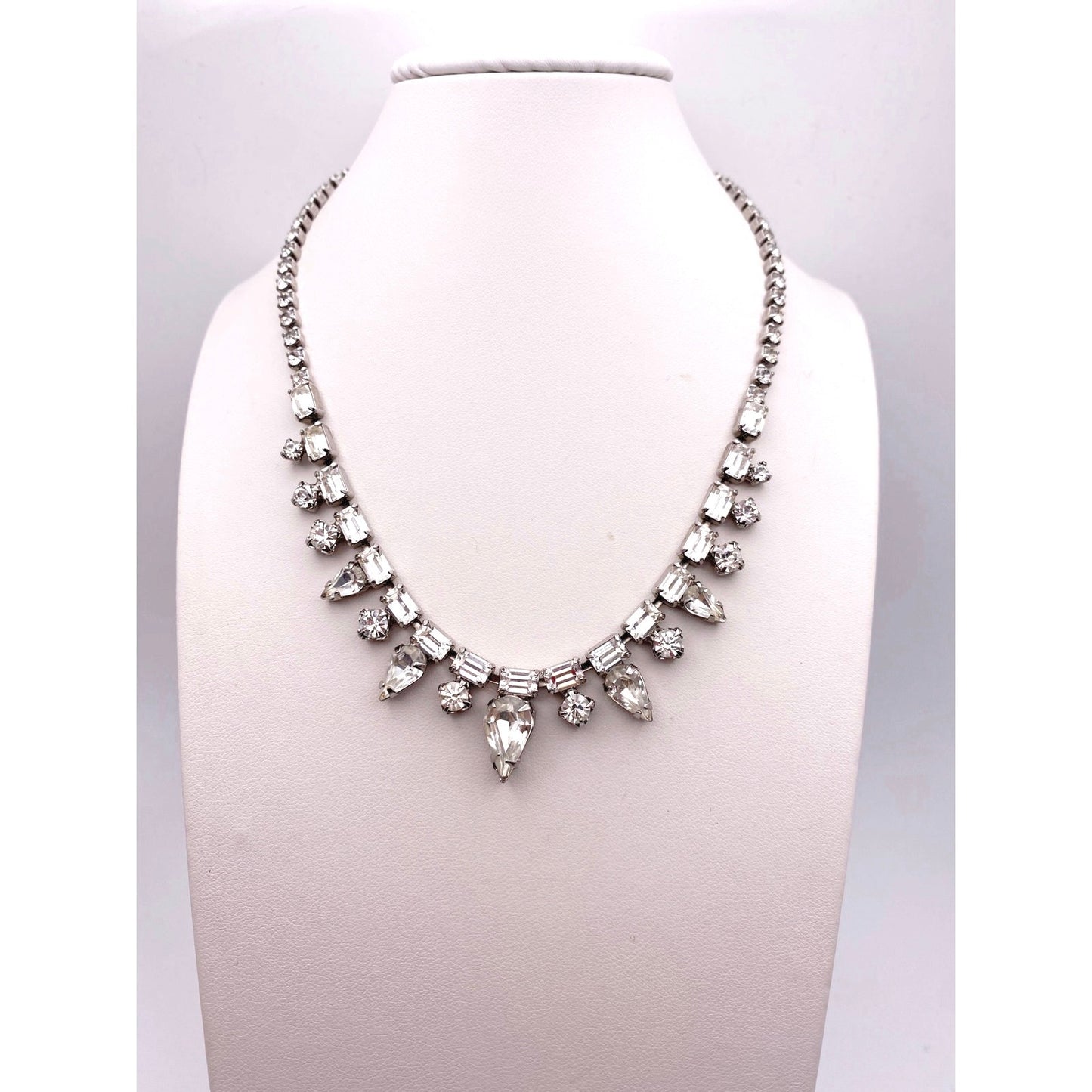 Weiss Signed Vintage Silver Tone Necklace with Rhinestones 15”