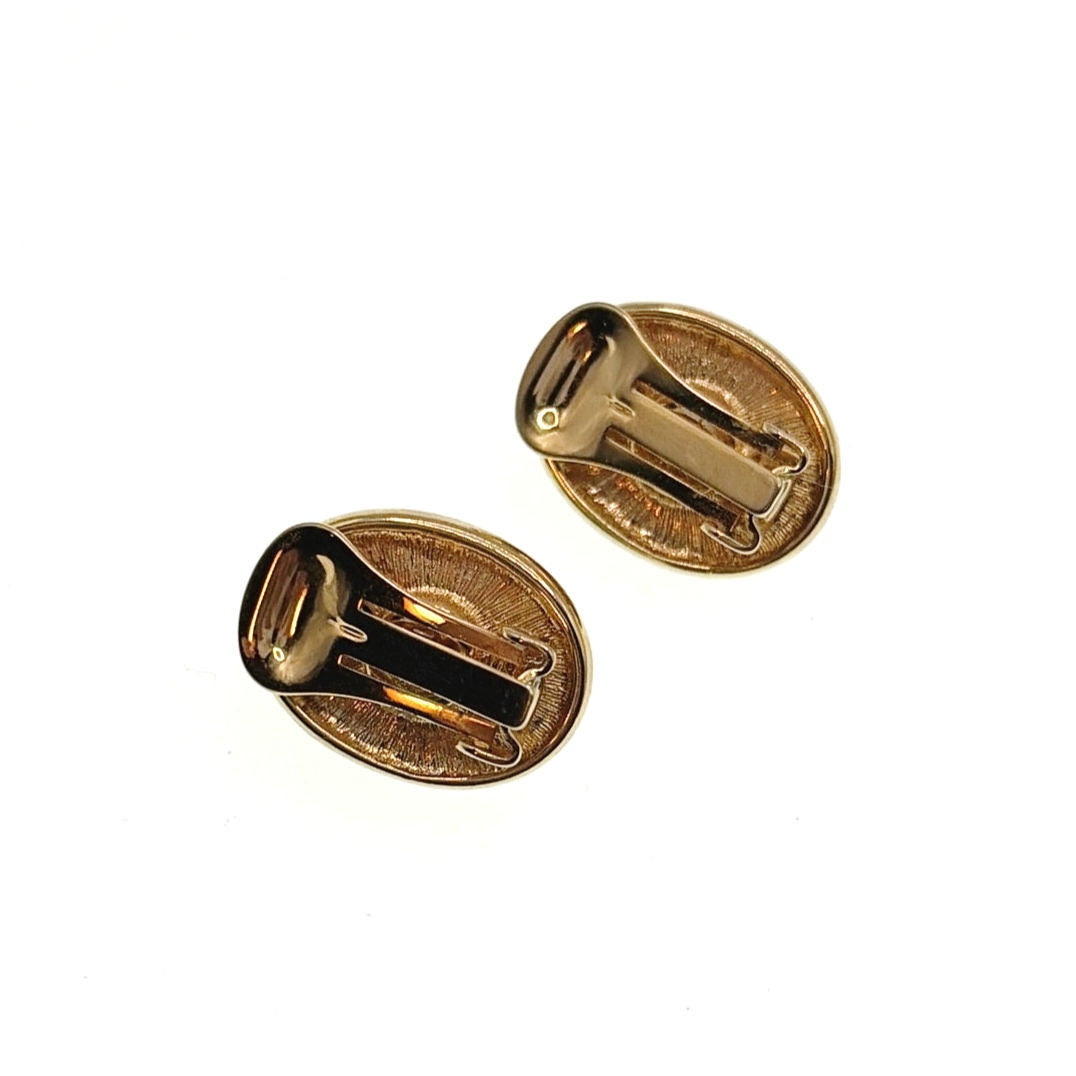 Kenneth Jay Lane Classic Lucite Black Cabochon Clip On Earrings 2cm