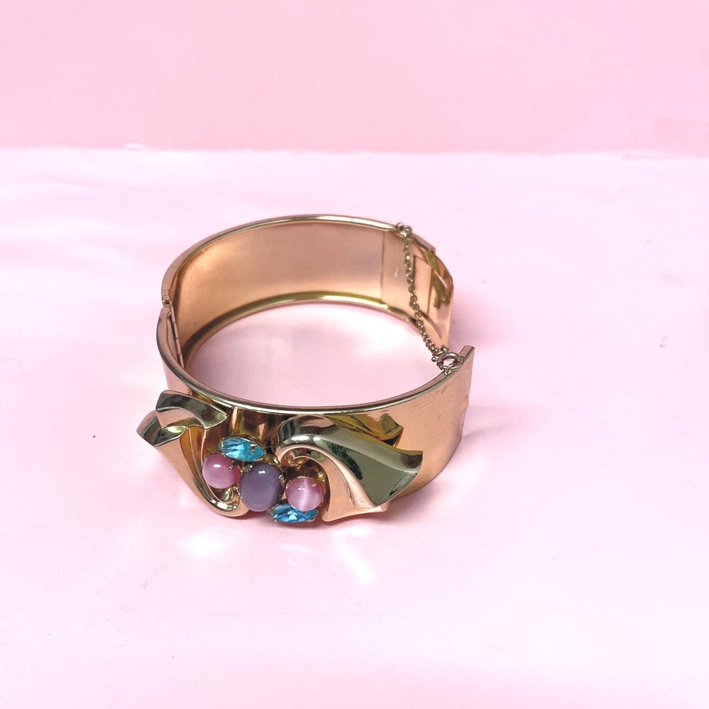 Coro Bracelet Moon Glow Stones