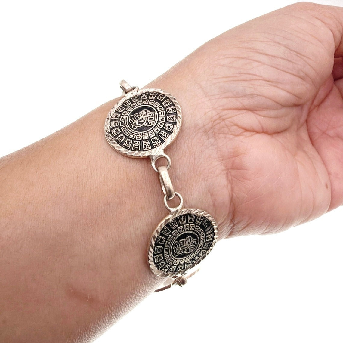 925 Sterling Silver Aztec Mayan Calendar Link Bracelet 7.5” Toggle Closure