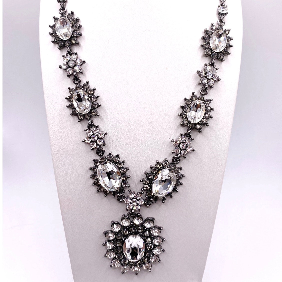 Amrita Beautiful Statement Glass Necklace