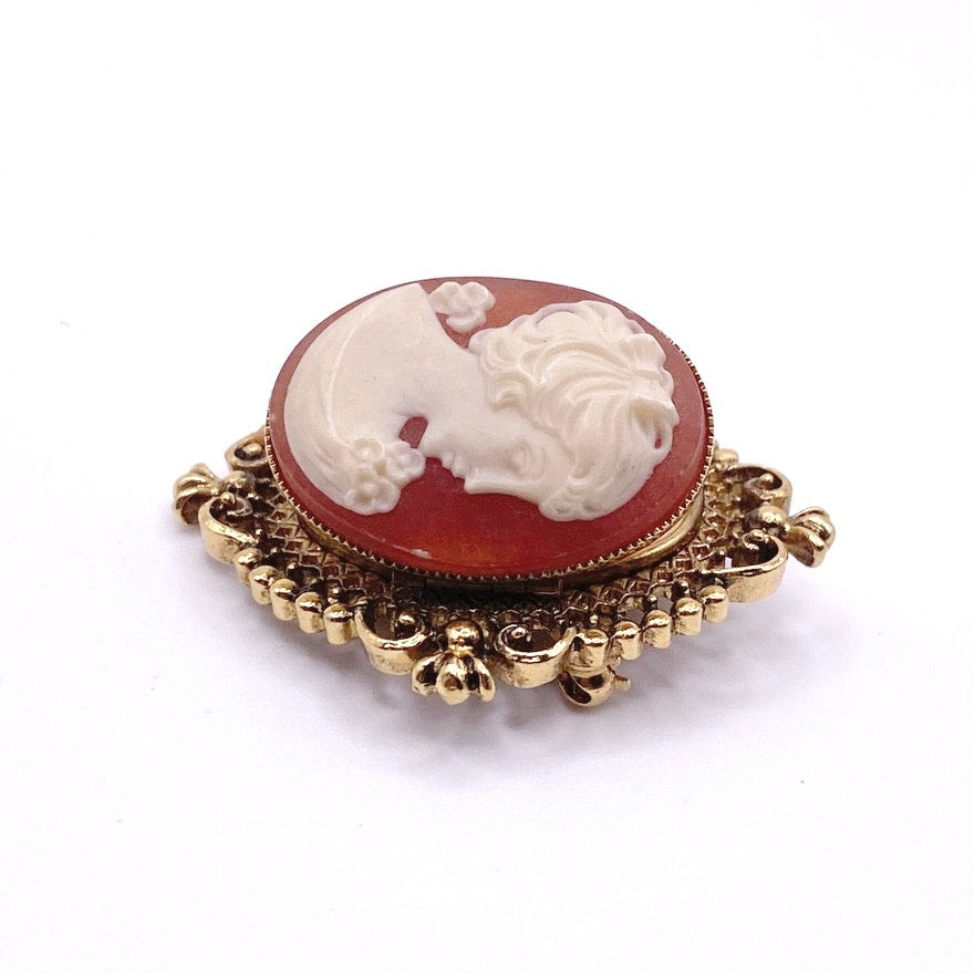 Avon Vntg Cameo Brooch in Solid Perfume Box