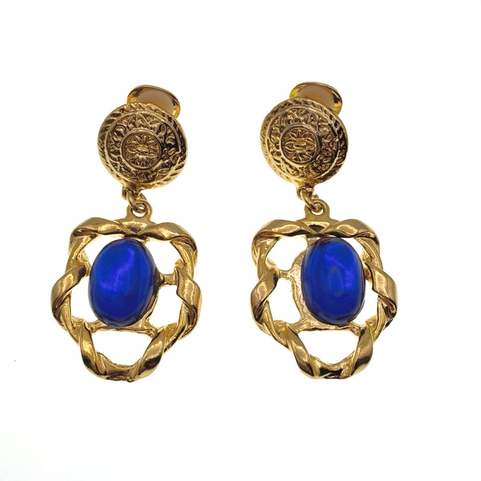 Vintage Gold Tone and Blue Glass Stone Clip On Earrings