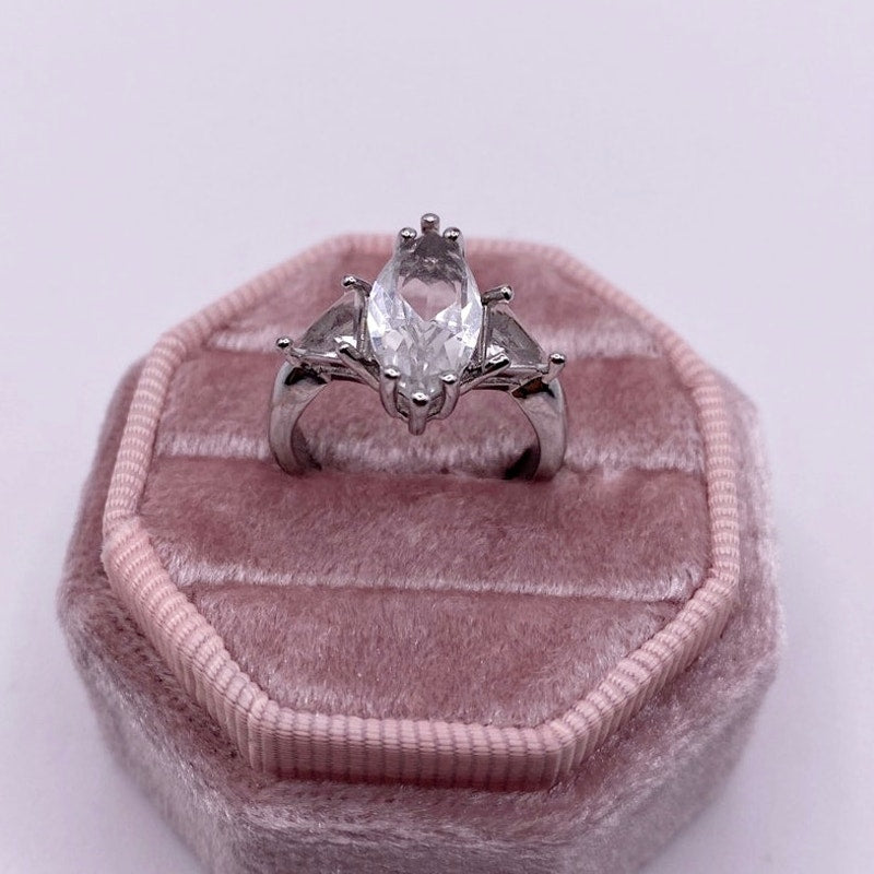 Vintage Sterling Silver Ring Almond Shaped Cubic Zirconia 6”