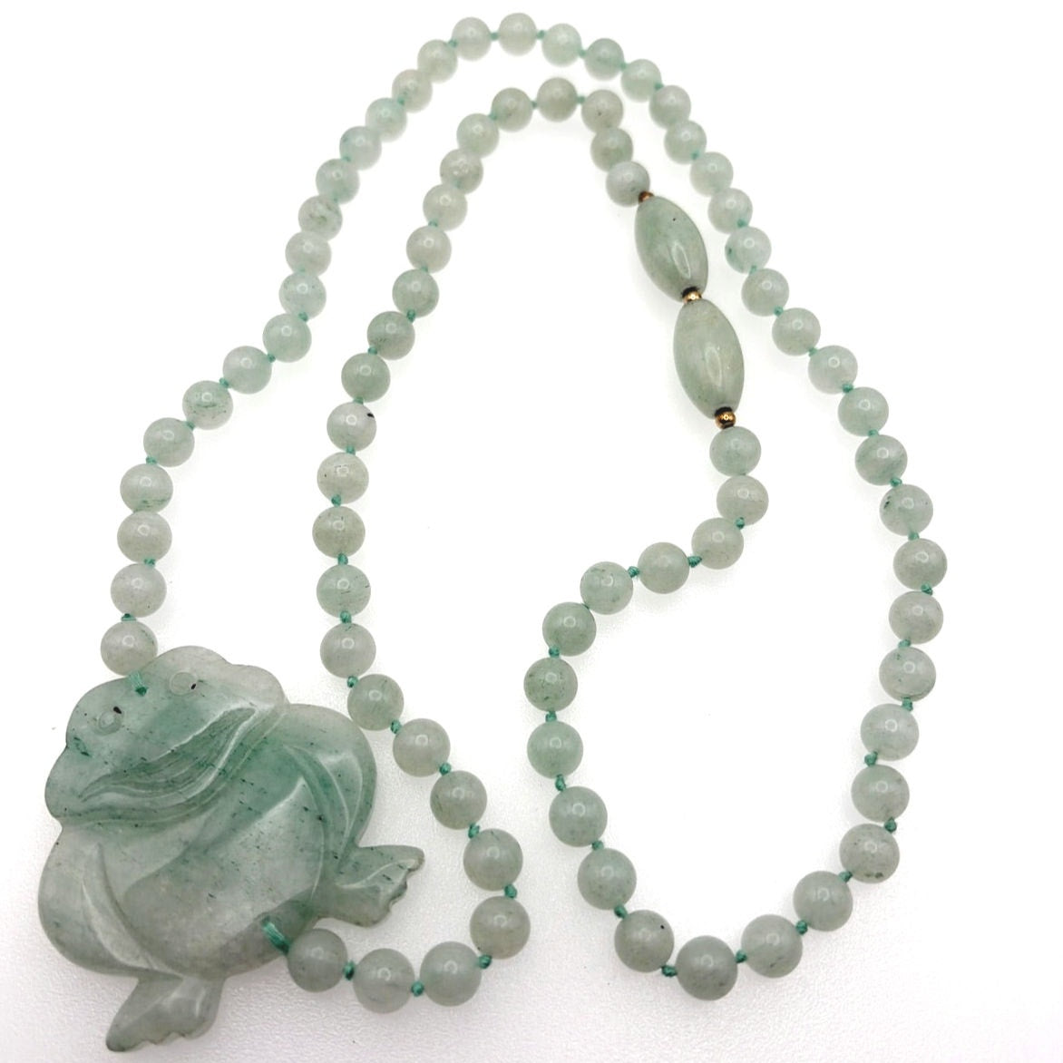 Vintage Chinese Jedaite Necklace 30” with Carved Frog Pendant