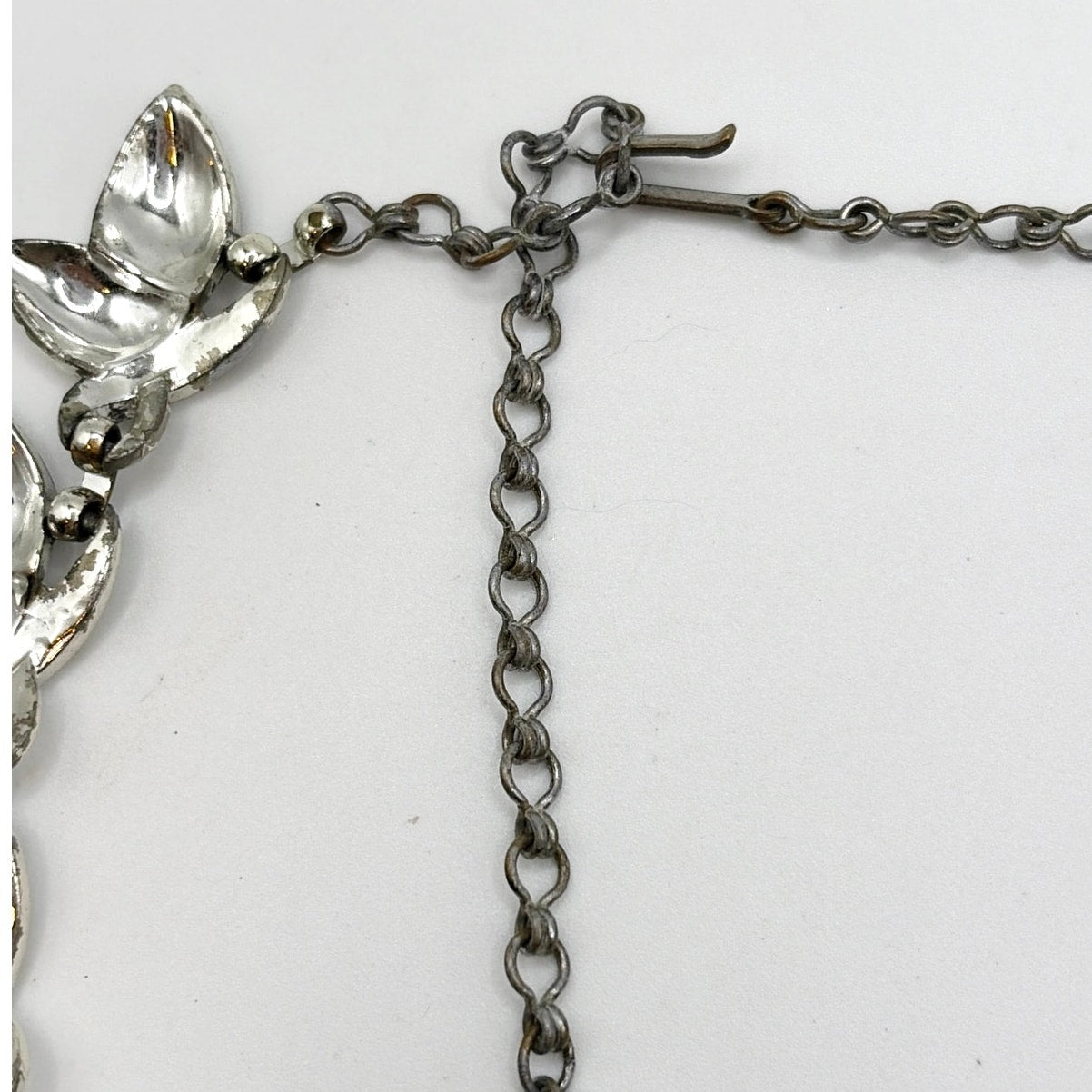 Vintage H&S Signed Silver Tone Leaves Necklace 18”