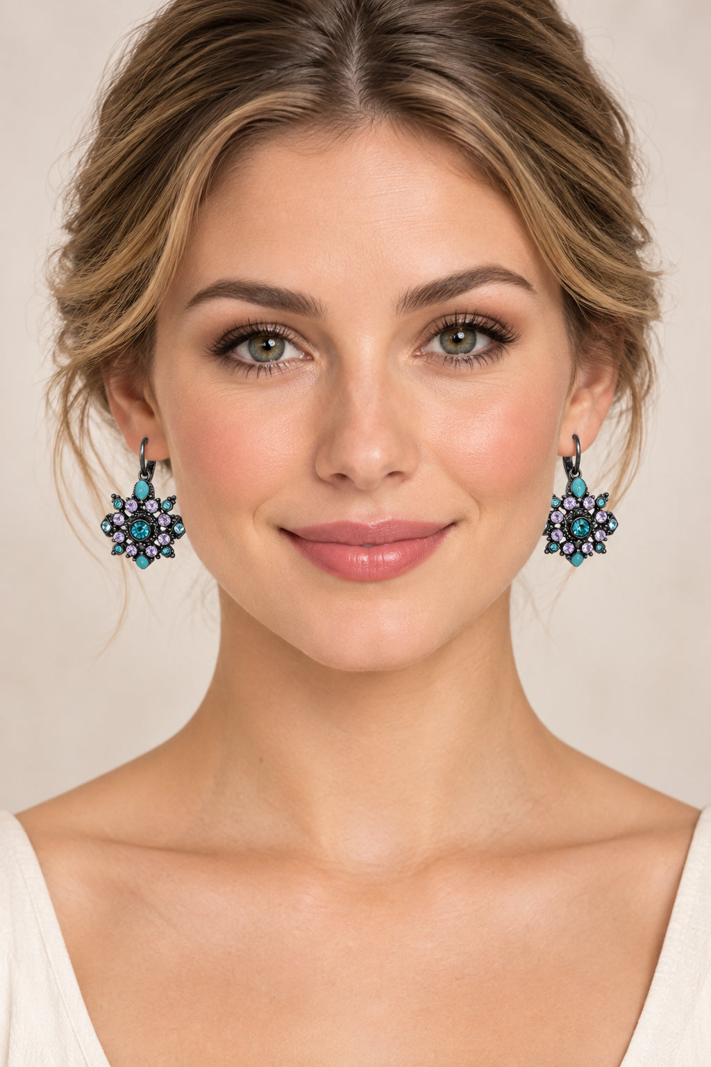 Joan Rivers Gun Metal and Rhinestones Flower Earrings Lever-back