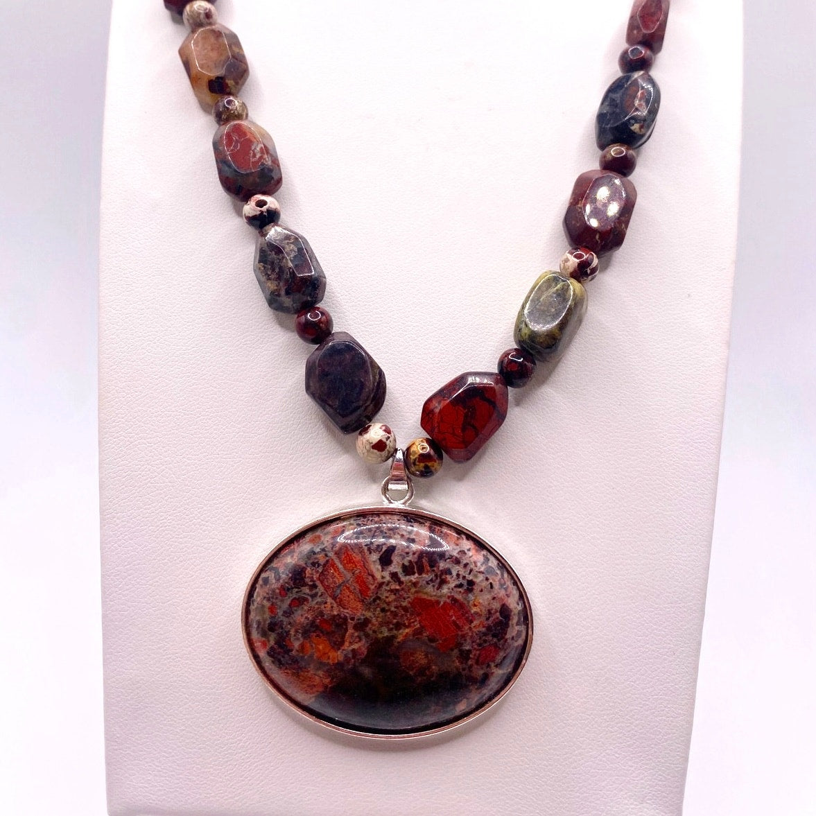 Vintage Red Agate and Jasper Beaded Necklace with Cabochon Pendant