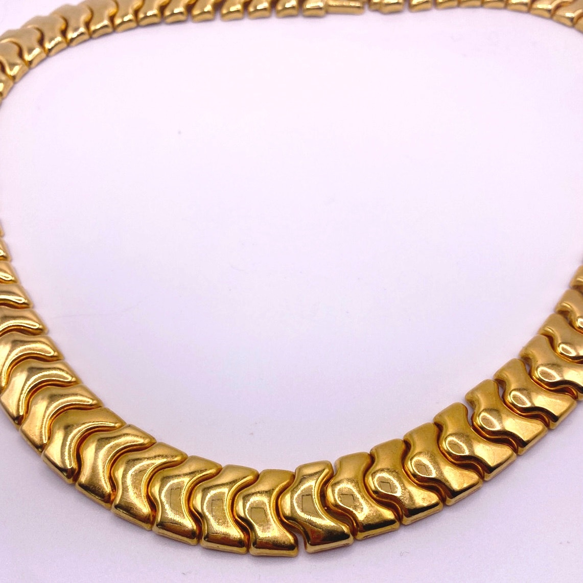 Vintage Gold Tone Necklace Retro Style With Panels Design 22”