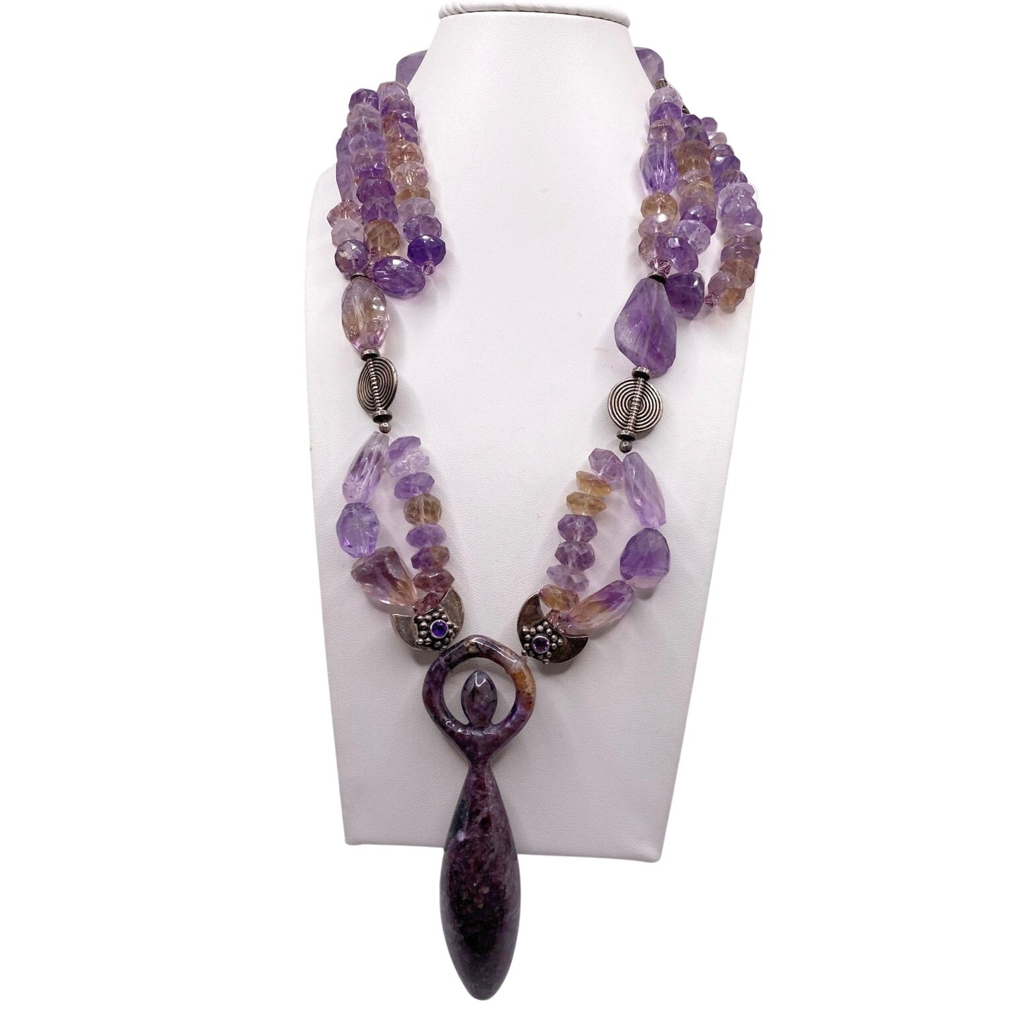 Amethyst Crystals Vintage Necklace with Agate Stone Carved Pendant 18”