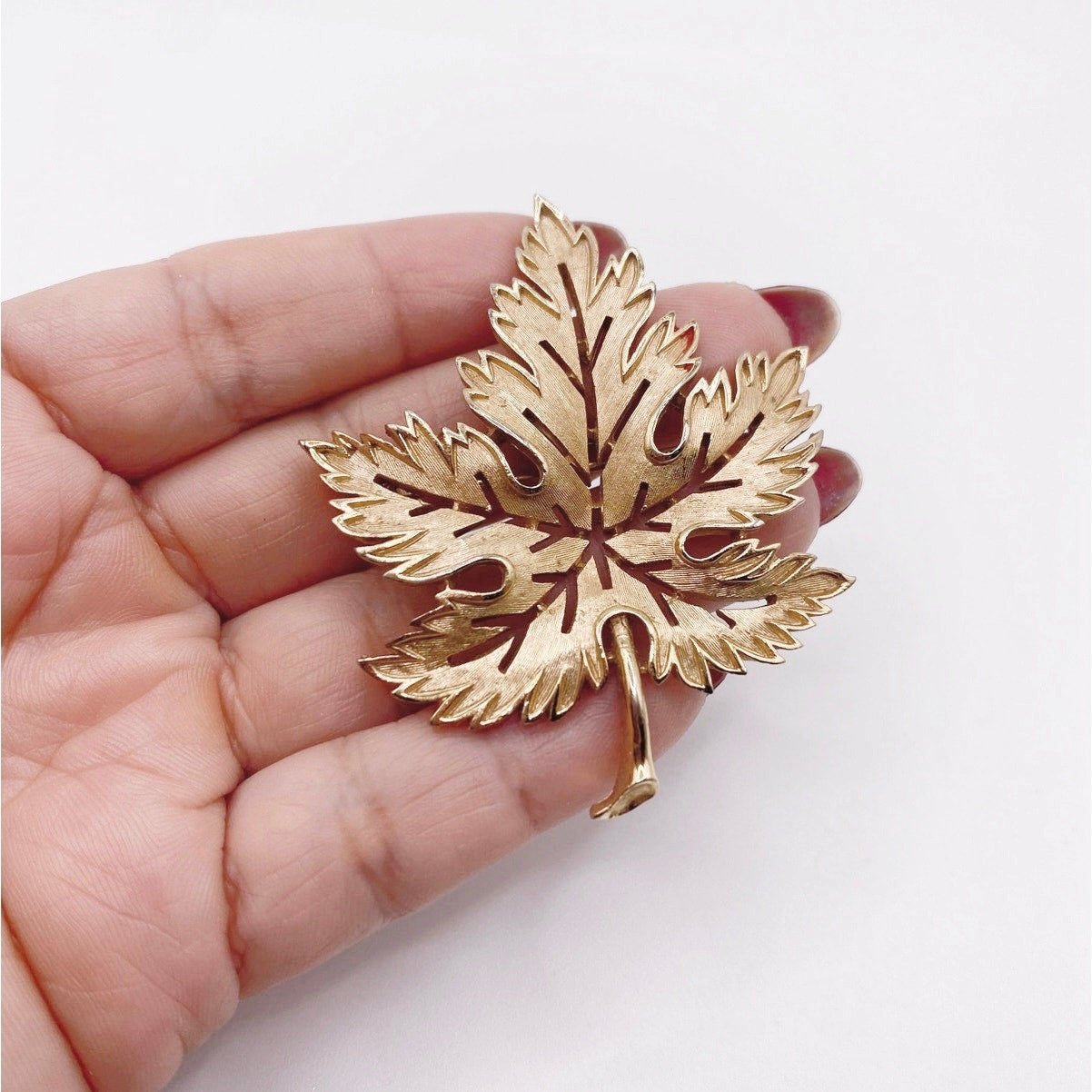 Vintage Trifari Signed Maple Leaf Brooch Gold Tone 2" long