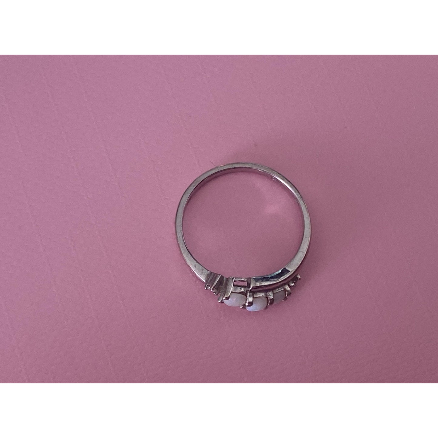10k White Gold Ring White Opals and Diamonds size 5