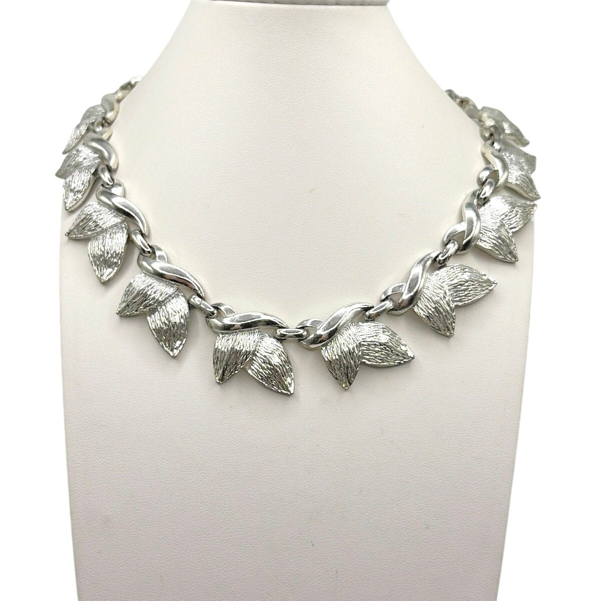 Vintage H&S Signed Silver Tone Leaves Necklace 18”