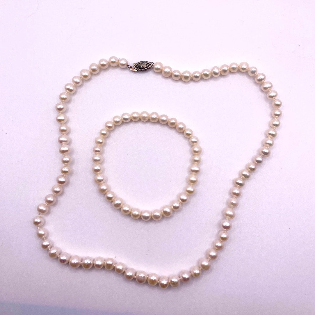 Pearl Necklace Bracelet Set w/ St Silver Closure