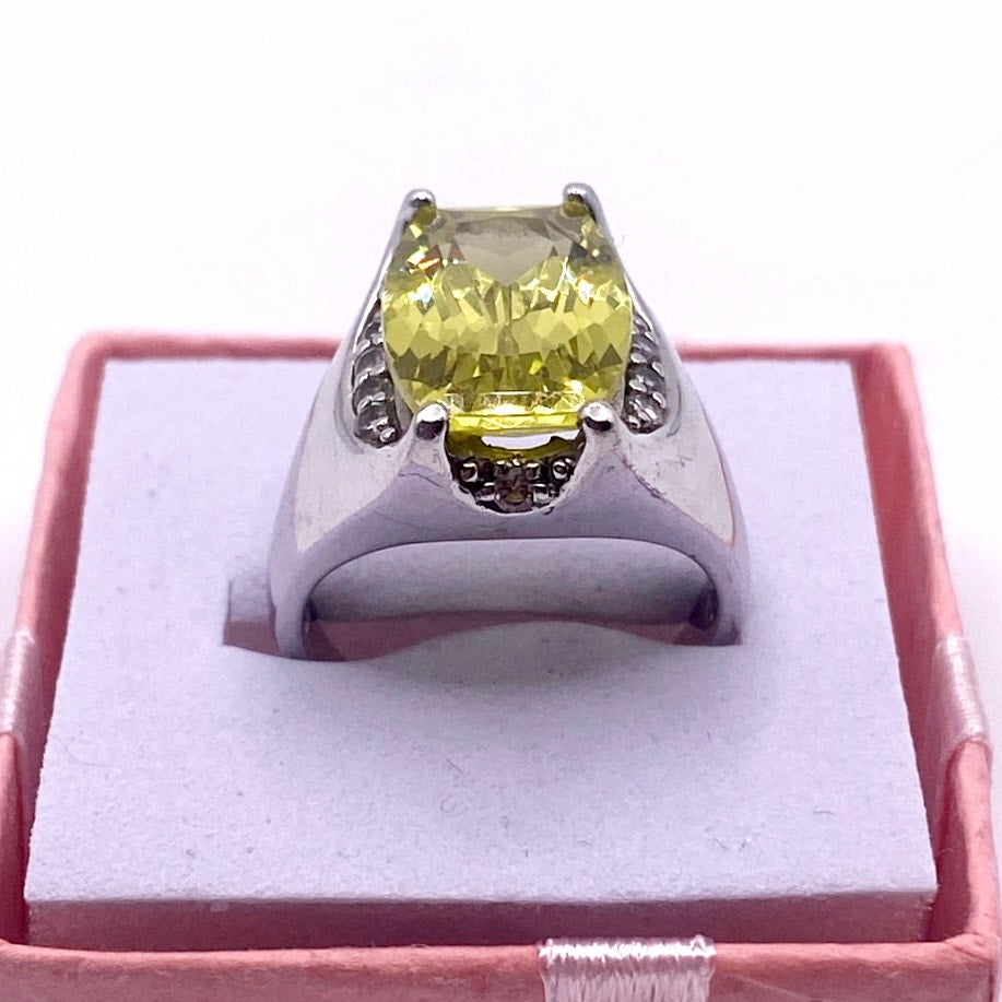 Sterling Silver and Lemon Citrine Stone Cocktail Ring  7”