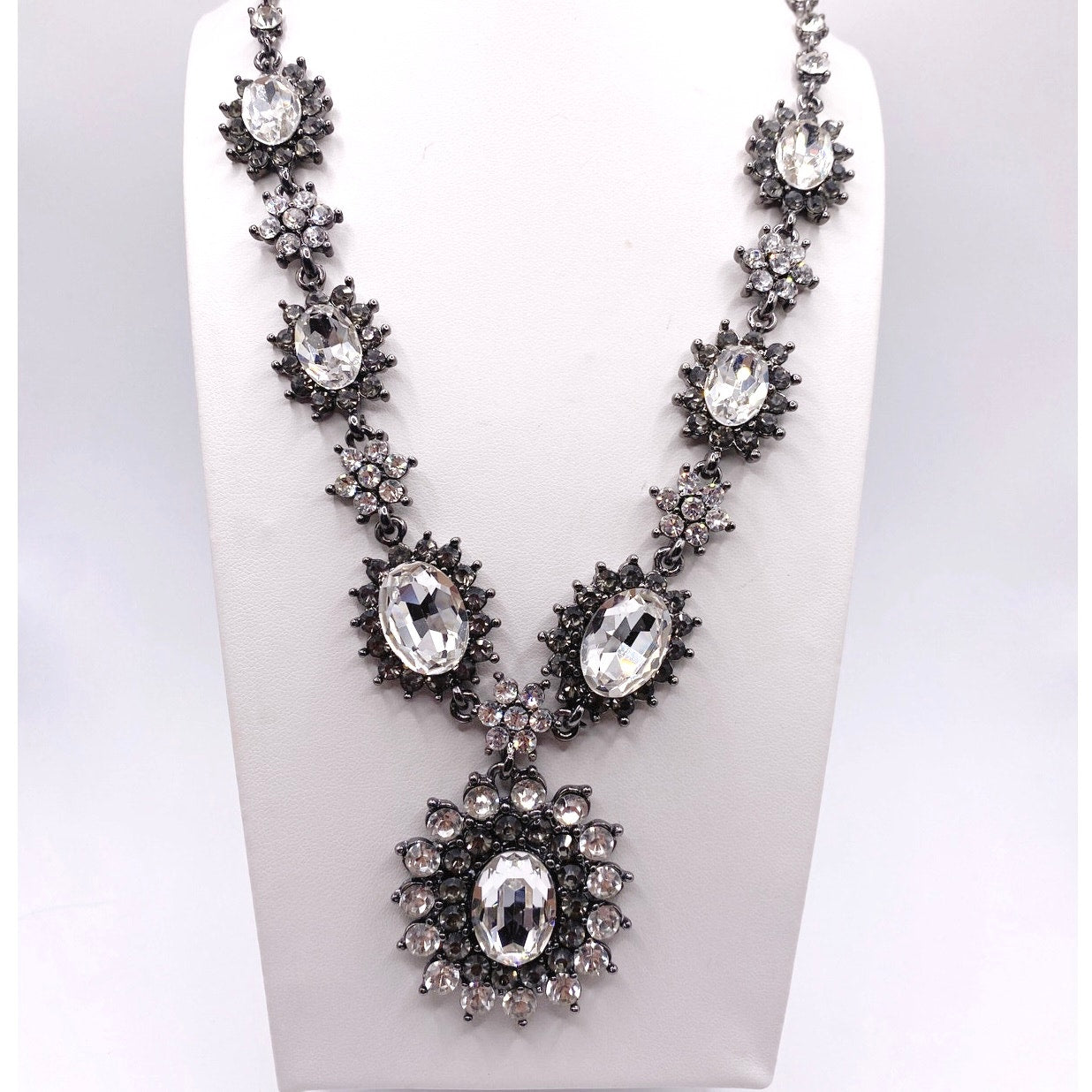 Amrita Beautiful Statement Glass Necklace