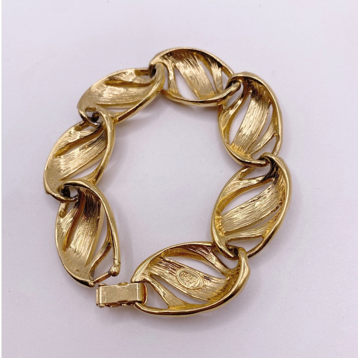 Trifari Vintage Pink and Gold Tone Enamel Bracelet 7”