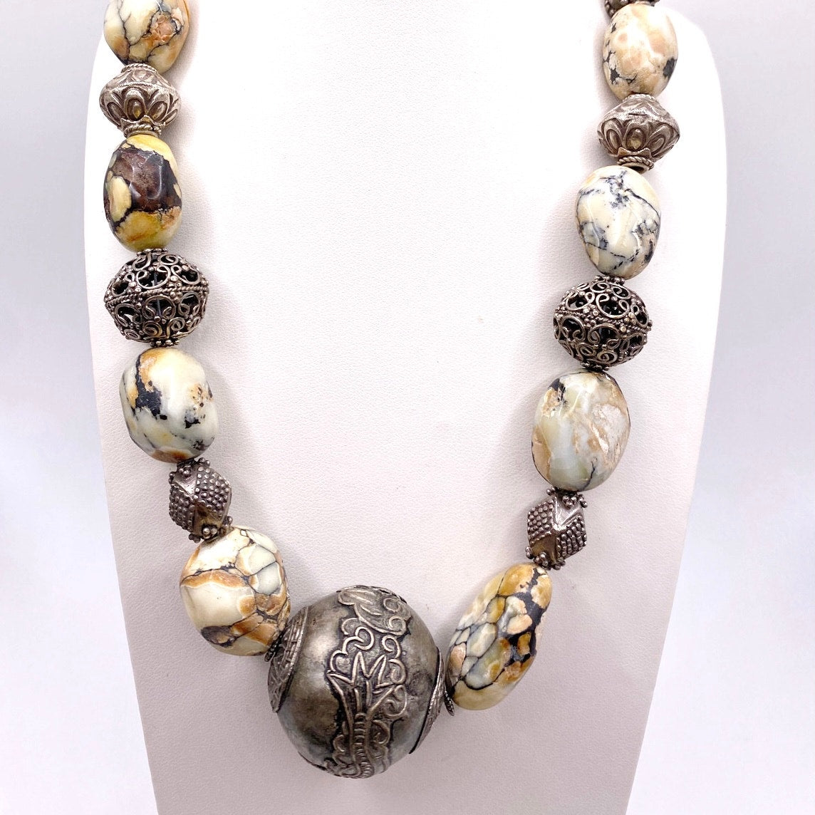 Vintage Jasper Stone Beads And Silver Tone Ornamented Metal Beads Necklace 16”