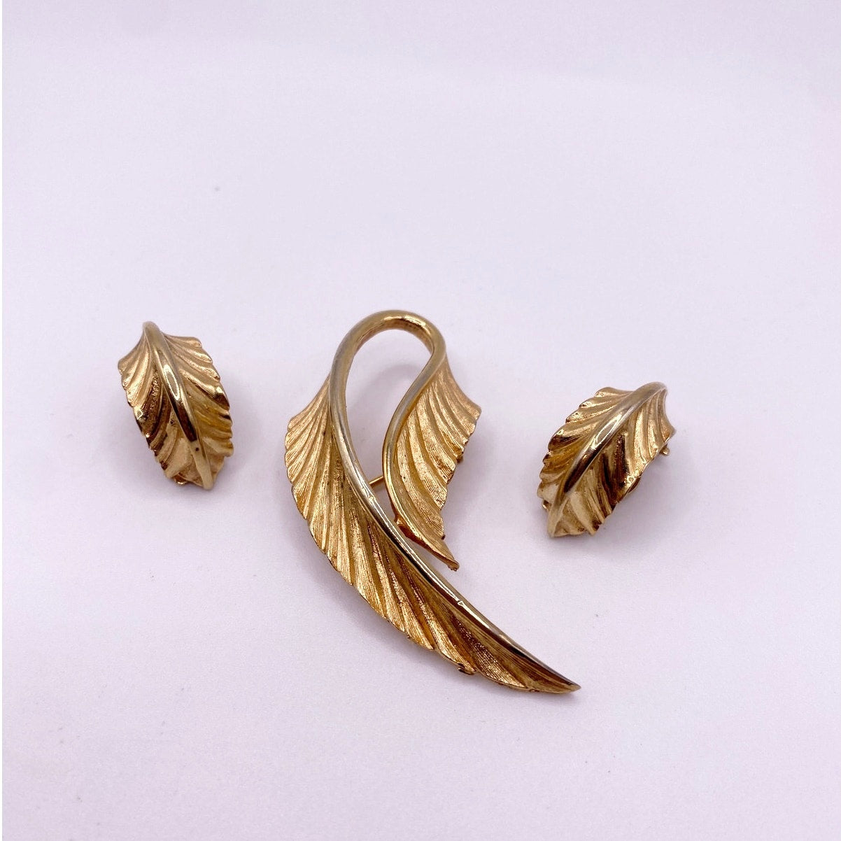 Vintage Midcentury Leaf Motif Clip On Earrings and Brooch Set