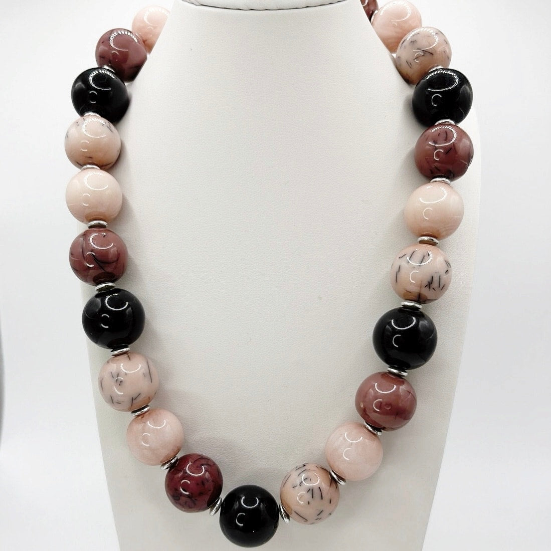 Vintage Lucite Confetti 12mm Beads Necklace 16”