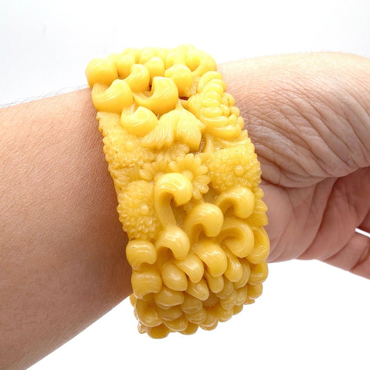 Antique Celuloide Early Plastic Carved Bangle Bracelet 7"
